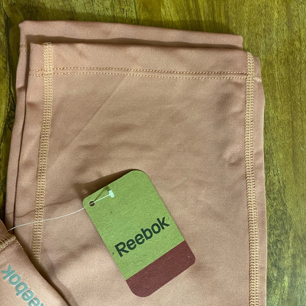 Ladies Reebok Spandex Capris - Picture 3 of 6